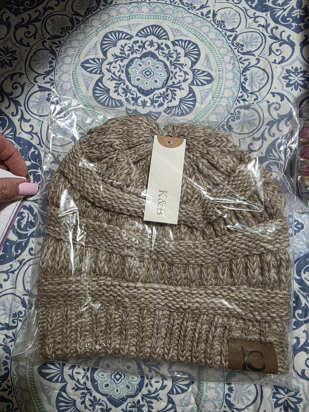 K&B Cable Knit Beanie - Taupe Heather